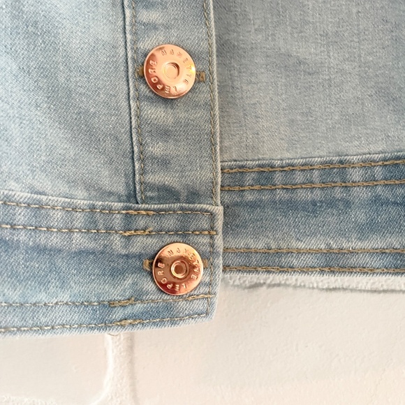 Nanette Lepore girl’s Denim Jacket Crop Light wash Ruffled Cotton blend Sz 12 - Picture 3 of 10